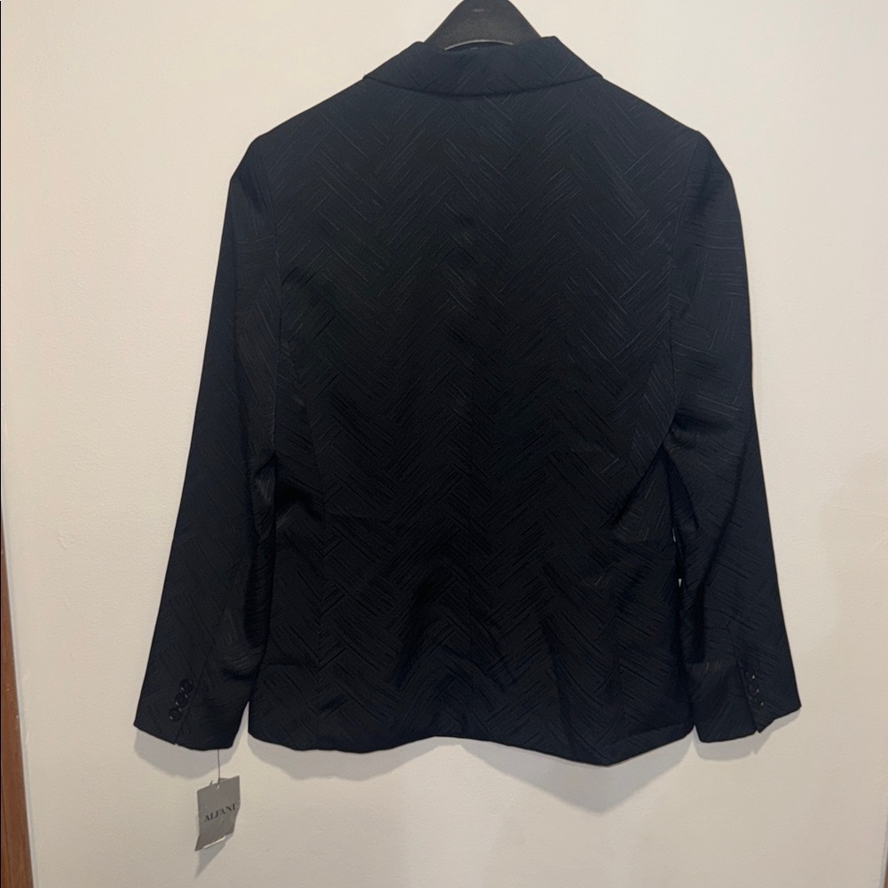 Alfani NWT Size 8 Women's Textured Black Pants Suit - Picture 4 of 8